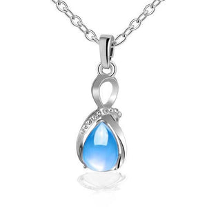 Female Charm Water Drop Necklaces
